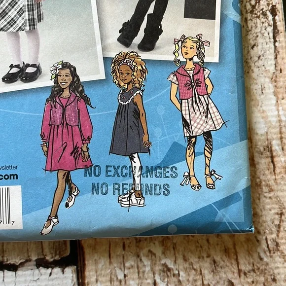 Simplicity Project Runway Uncut Sewing Pattern - Picture 5 of 9